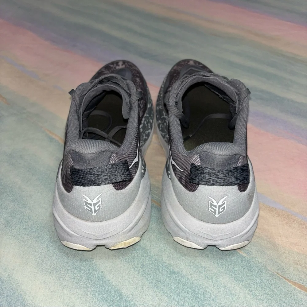 Hoka One SPEEDGOAT 6 Running Sneaker Grey shoes women’s size 12.5
